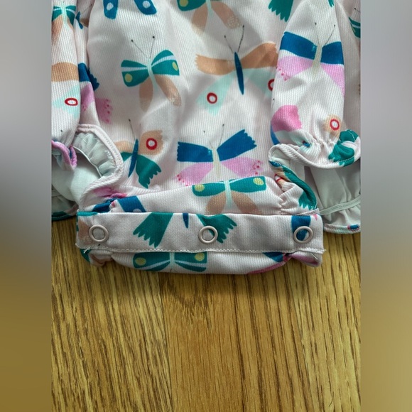 Smockingbird butterfly romper 12M Nwt - Picture 4 of 6